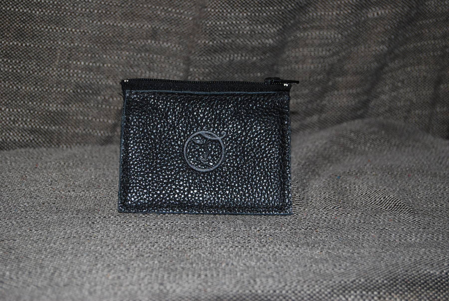 Porte-monnaie zippé avec porte-carte noir grainé