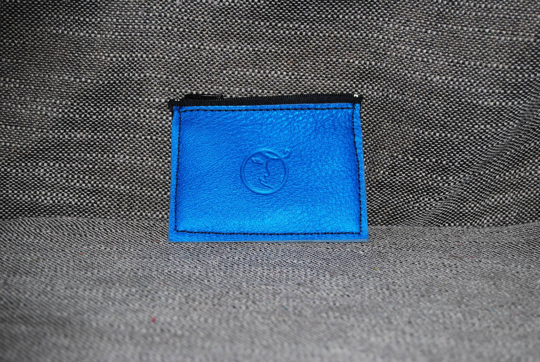 Porte-monnaie zippé avec porte-carte bleu électrique 