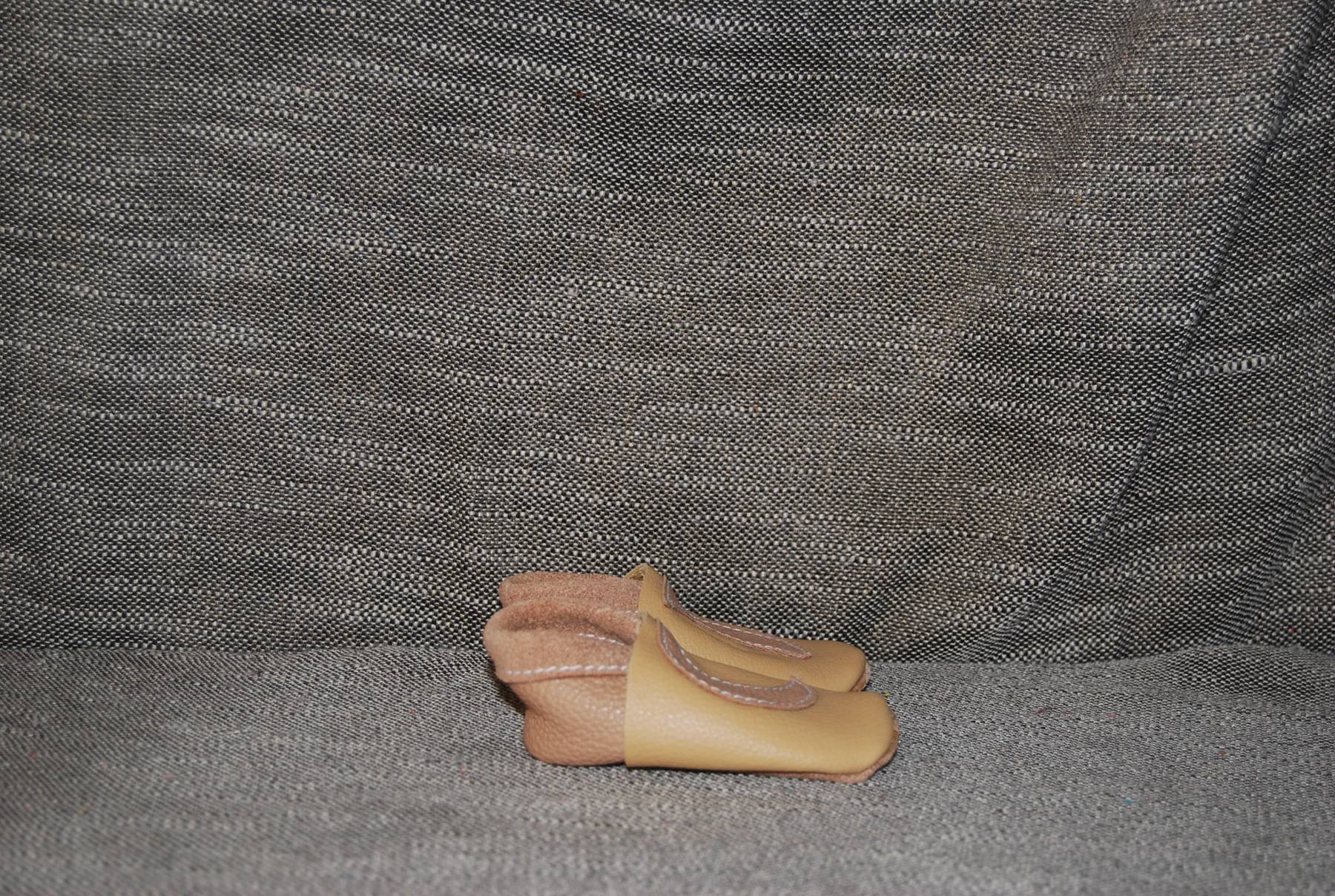 Chaussons souples bebe marron taille 16